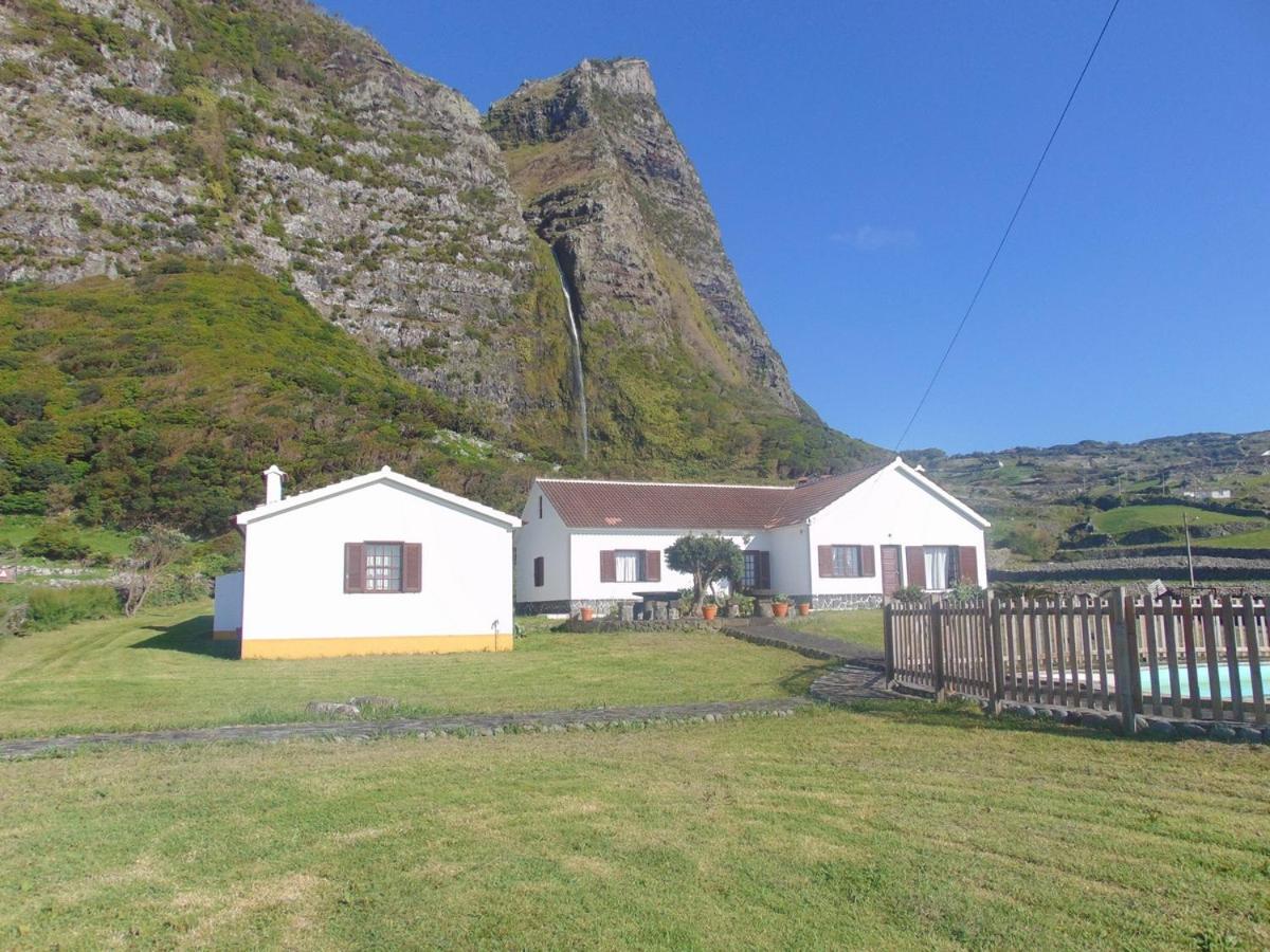 Villa Casas Da Cascata Lajes das Flores Esterno foto